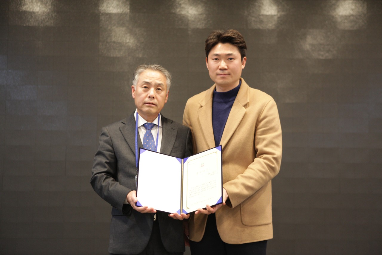 강원고등학교 총동문회 장학금 전달식 사진